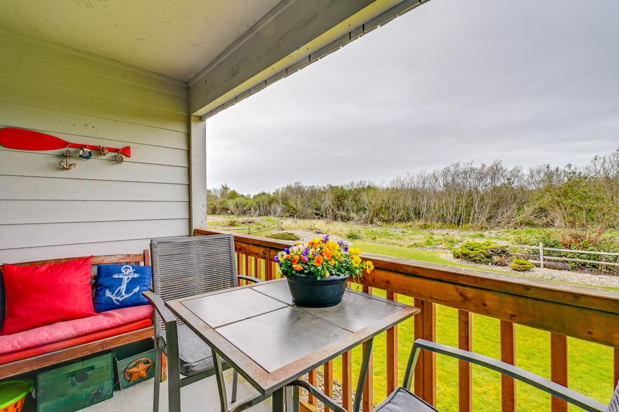 Ocean Shores Condo With Balcony Less Than 1 Mi To Beach! Exteriör bild