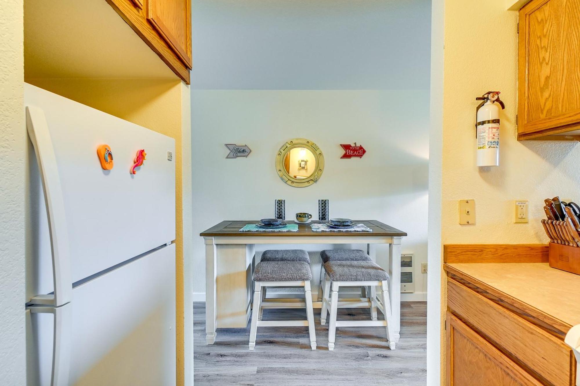 Ocean Shores Condo With Balcony Less Than 1 Mi To Beach! Exteriör bild